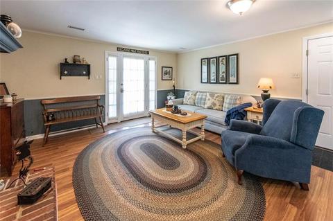 5805 Torrance Dr, Export, PA 15632 photo 6