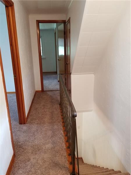 405 Longfellow St, Vandergrift, PA 15690 photo 7