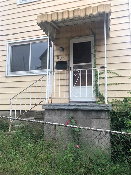 832 Walnut, Braddock, PA 15104 photo 2