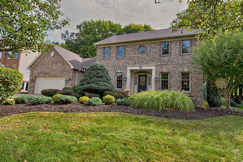 706 Winter Pine Dr, Mars, PA 16046 photo 1