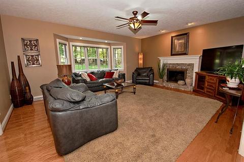 706 Winter Pine Dr, Mars, PA 16046 photo 12