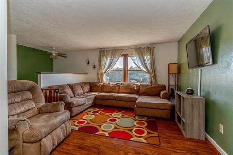 111 Chambers Dr, Monaca, PA 15061 photo 8