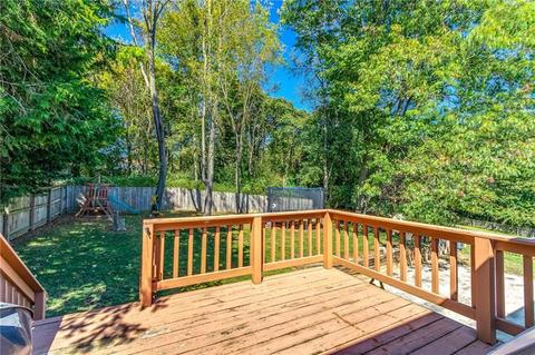 111 Chambers Dr, Monaca, PA 15061 photo 3