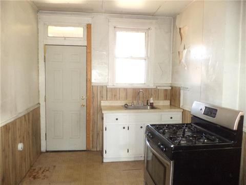 515 Ann St, Braddock, PA 15104 photo 4