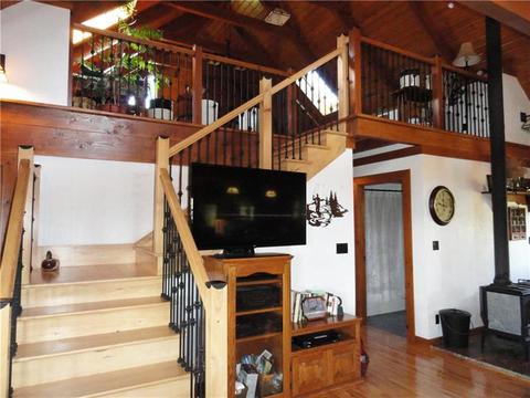 528 Dick Station Rd, Irwin, PA 15642 photo 9