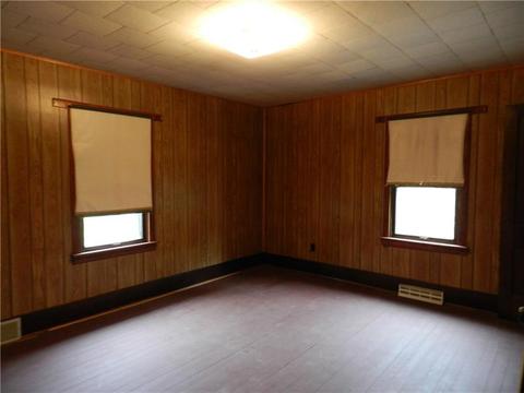 435 Birch Ave, New Eagle, PA 15067 photo 5