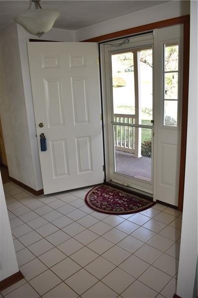 19 Barri Dr, Irwin, PA 15642 photo 11
