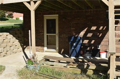 19 Barri Dr, Irwin, PA 15642 photo 24