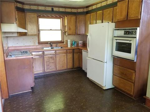 602 Humbert Rd, Markleton, PA 15551 photo 4