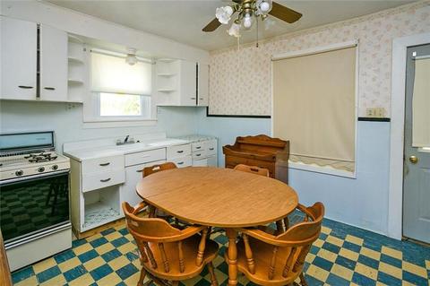 5988 Penn St, Export, PA 15632 photo 9