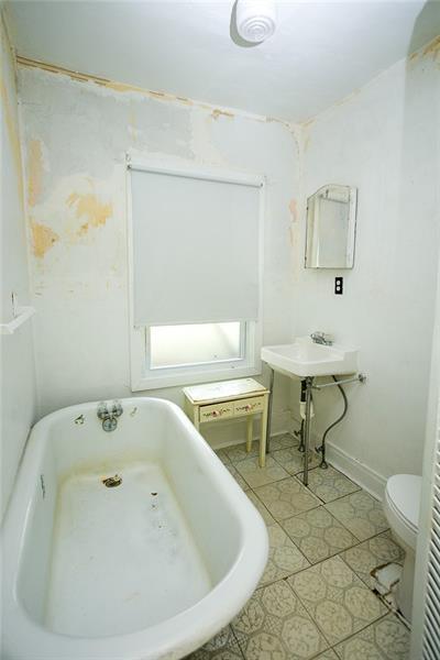 5988 Penn St, Export, PA 15632 photo 13
