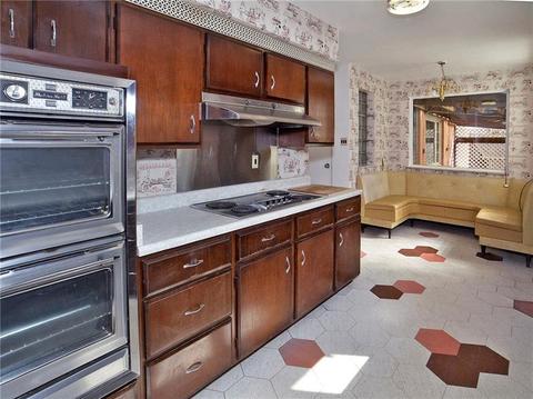 4938 Simmons Cir, Export, PA 15632 photo 4