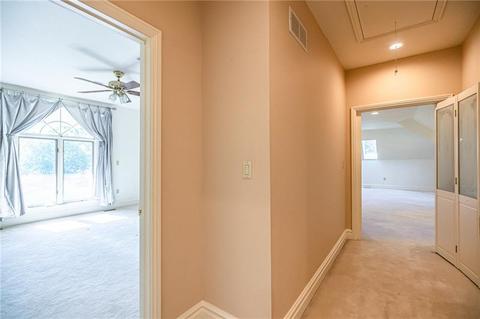 2119 S Villa Dr, Hampton, PA 15044 photo 17
