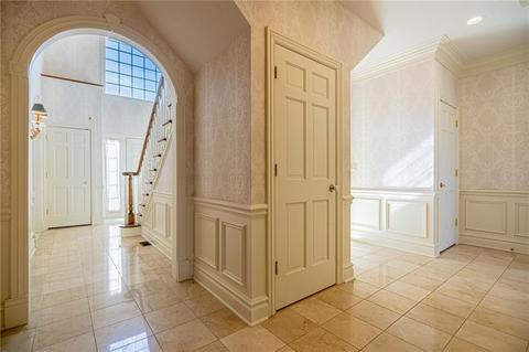 2119 S Villa Dr, Hampton, PA 15044 photo 6