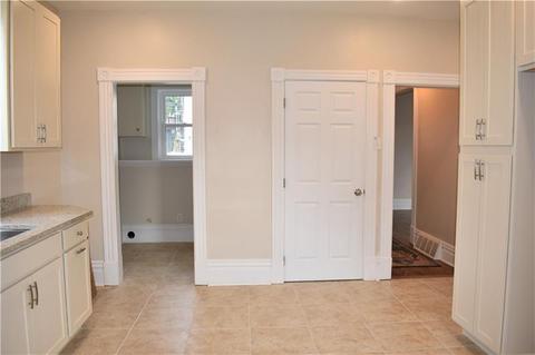 726 Pine St, Irwin, PA 15642 photo 5