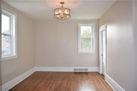 726 Pine St, Irwin, PA 15642 photo 9