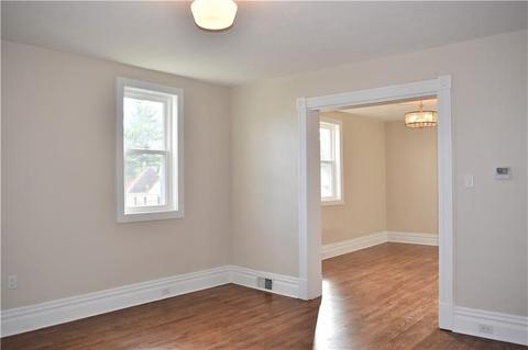 726 Pine St, Irwin, PA 15642 photo 7