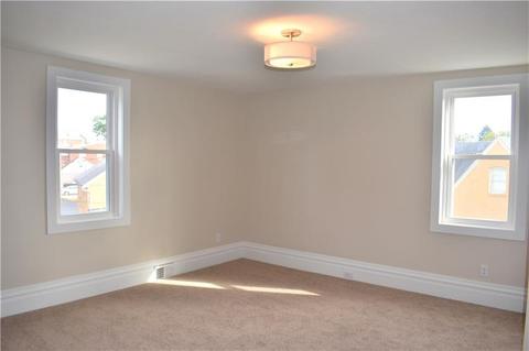 726 Pine St, Irwin, PA 15642 photo 12