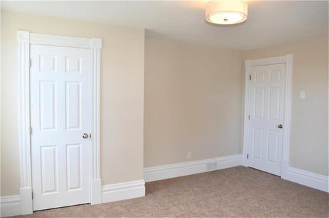 726 Pine St, Irwin, PA 15642 photo 13