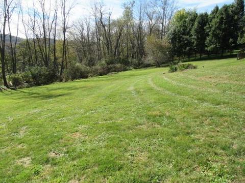 264 Locust St, Windber, PA 15963 photo 12