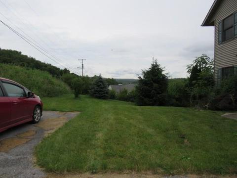 264 Locust St, Windber, PA 15963 photo 3