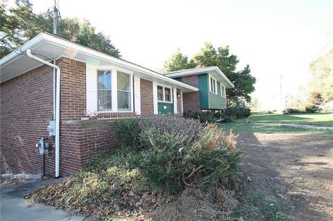 5045 Sequoia Ct, Export, PA 15632 photo 4