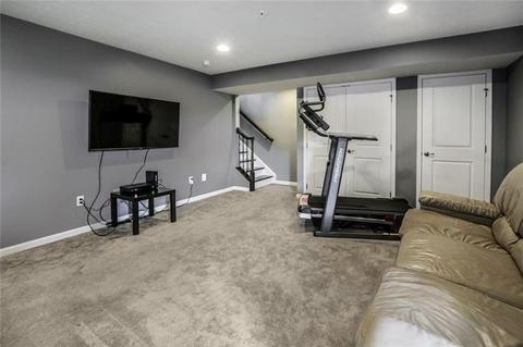 803 Pointe View Dr, Mars, PA 16046 photo 14