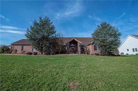 240 Durst Rd, Irwin, PA 15642 photo 2
