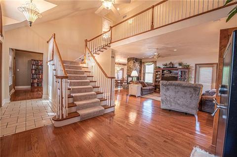 240 Durst Rd, Irwin, PA 15642 photo 4