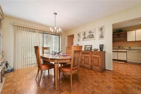 101 Williamsburg, Export, PA 15632 photo 6