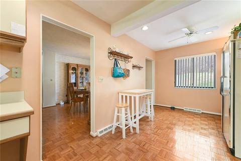 101 Williamsburg, Export, PA 15632 photo 12
