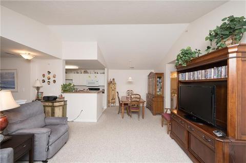 4204 Lenox Oval, Pittsburgh, PA 15237 photo 6