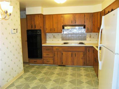 1308 Deerfield Dr, Monroeville, PA 15146 photo 7
