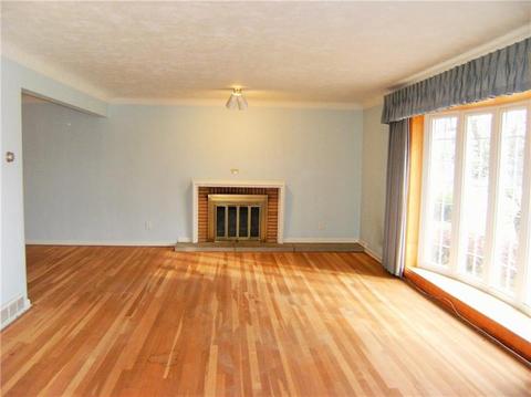1308 Deerfield Dr, Monroeville, PA 15146 photo 2
