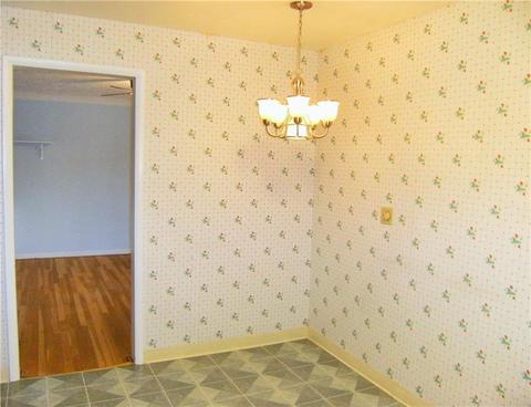 1308 Deerfield Dr, Monroeville, PA 15146 photo 9