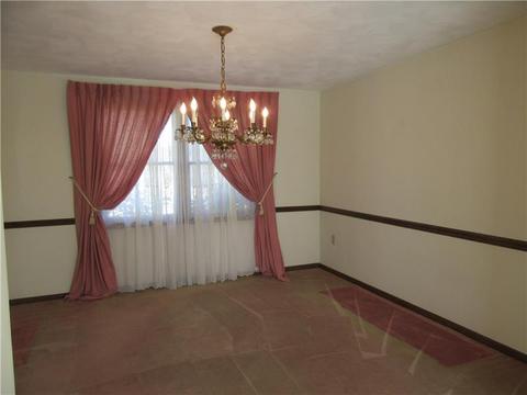 207 Cameron Dr, Irwin, PA 15642 photo 10