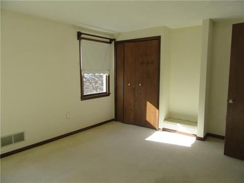 207 Cameron Dr, Irwin, PA 15642 photo 14