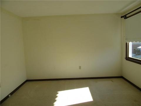 207 Cameron Dr, Irwin, PA 15642 photo 13