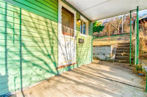 553 Stokes Ave, Braddock, PA 15104 photo 3