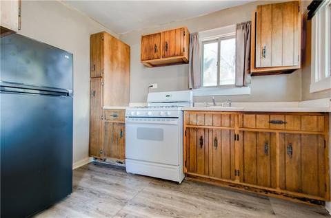 553 Stokes Ave, Braddock, PA 15104 photo 7