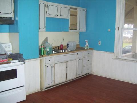 308 Graff St, Everson, PA 15631 photo 3