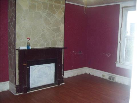 308 Graff St, Everson, PA 15631 photo 4