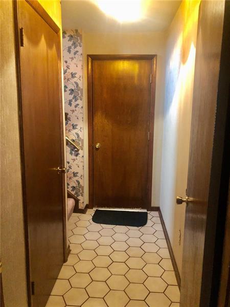 903 10th St, Irwin, PA 15642 photo 14