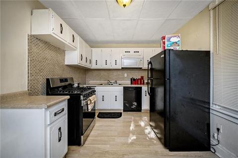 1121 Kirkpatrick Ave, North Braddock, PA 15104 photo 7
