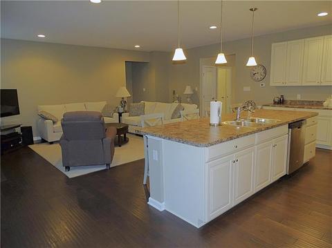385 Brandywine Dr, Irwin, PA 15642 photo 10