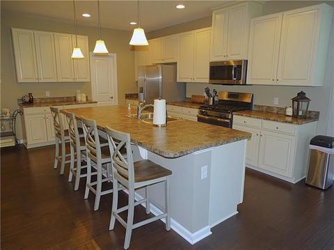385 Brandywine Dr, Irwin, PA 15642 photo 3