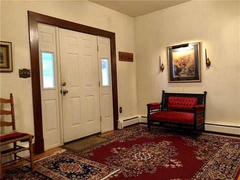 134 E Adams Ave, Vandergrift, PA 15690 photo 2