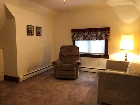 134 E Adams Ave, Vandergrift, PA 15690 photo 23