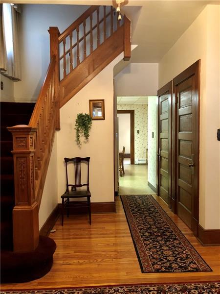 134 E Adams Ave, Vandergrift, PA 15690 photo 3