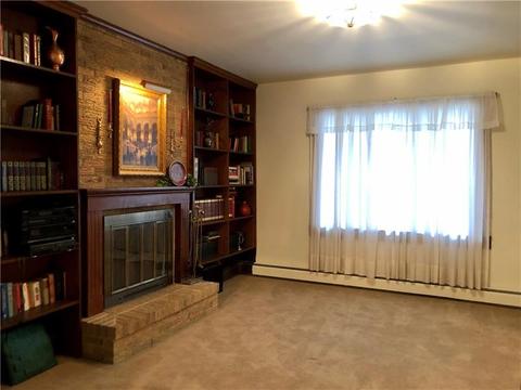 134 E Adams Ave, Vandergrift, PA 15690 photo 6